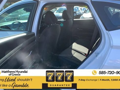 Certified 2025 Hyundai Tucson SE image 16