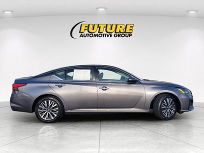 Used 2024 Nissan Altima 2.5 SV w/ SV Premium Package