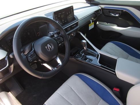 New 2025 Acura ADX A-Spec image 18