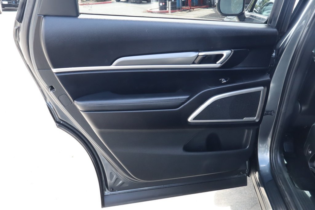 Used 2021 Kia Telluride S FWD image 37