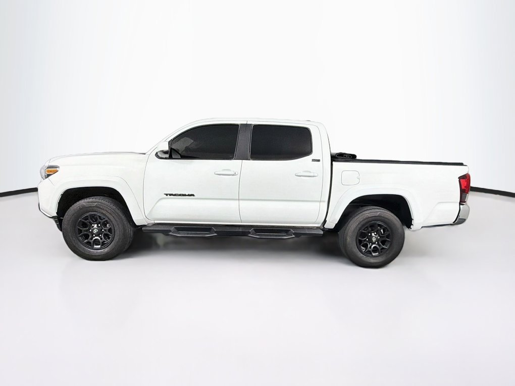 Used 2022 Toyota Tacoma SR5 RWD image 6