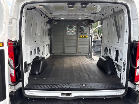 Used 2019 Ford Transit 150 130 Low Roof RWD image 10