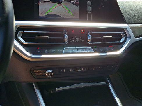 Used 2019 BMW 330i xDrive Sedan w/ Convenience Package AWD/4WD image 15