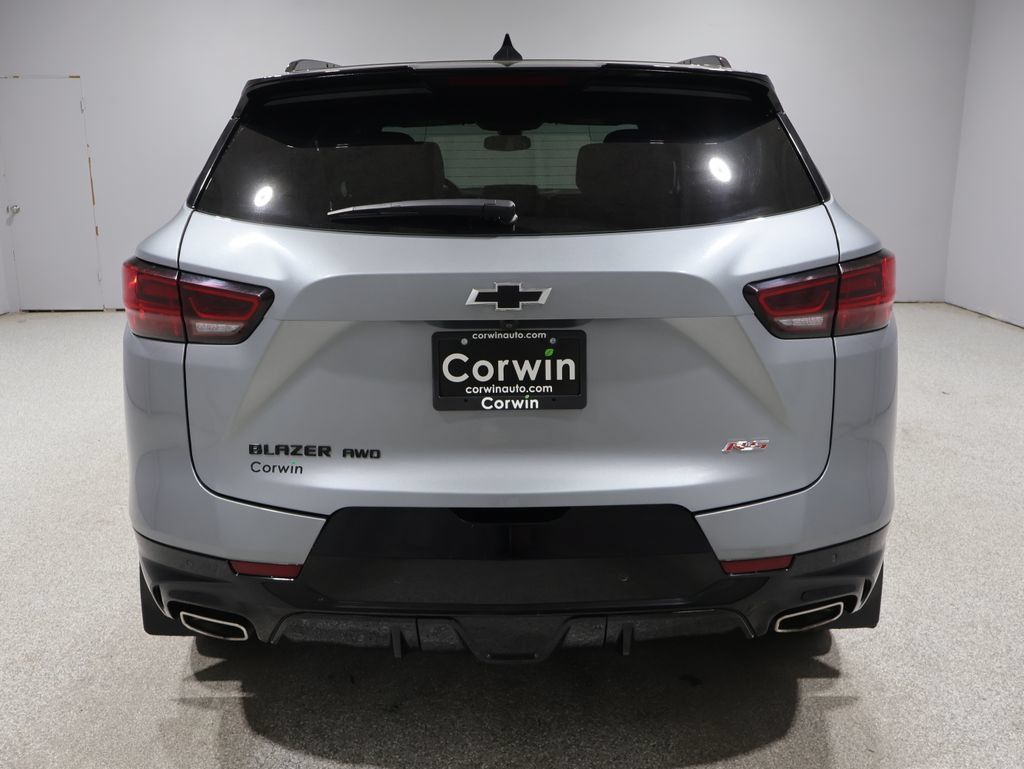 Used 2024 Chevrolet Blazer RS AWD/4WD image 3