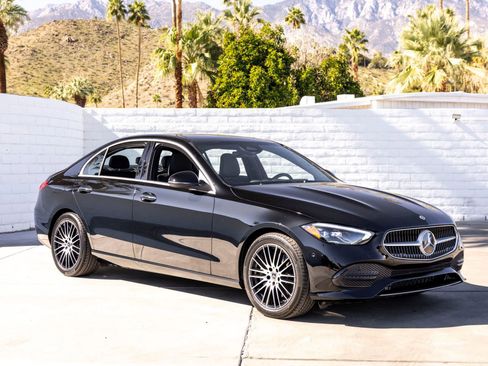 Used 2025 Mercedes-Benz C 300 Sedan image 6