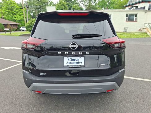 Used 2023 Nissan Rogue S AWD/4WD image 5