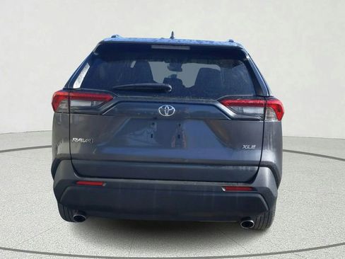 Used 2024 Toyota RAV4 XLE FWD image 5