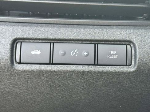 Used 2025 Nissan Altima 2.5 S FWD image 18