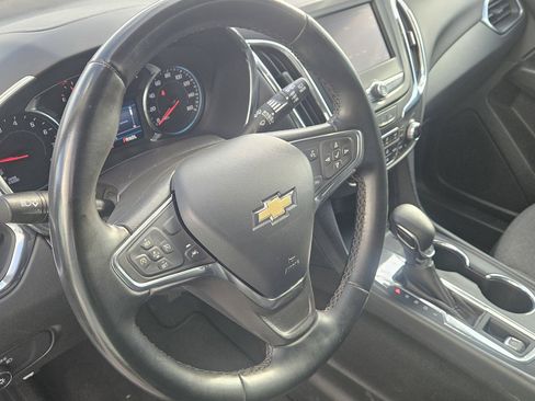 Used 2024 Chevrolet Equinox LT FWD image 16