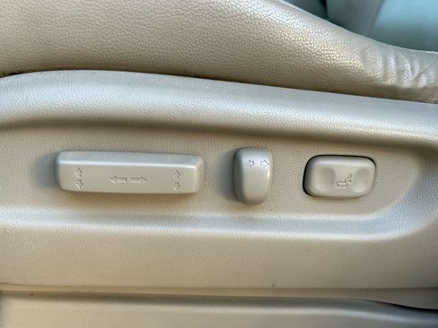 Used 2014 Honda Odyssey Touring Elite image 12