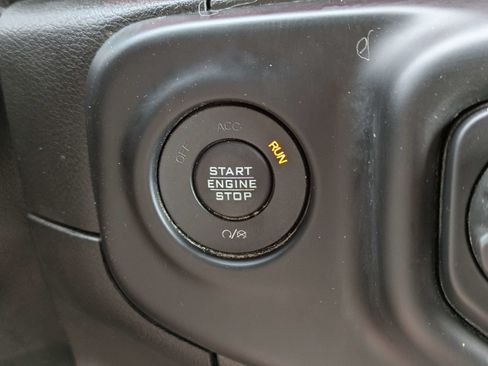 Used 2019 Jeep Wrangler Unlimited Rubicon AWD/4WD image 28