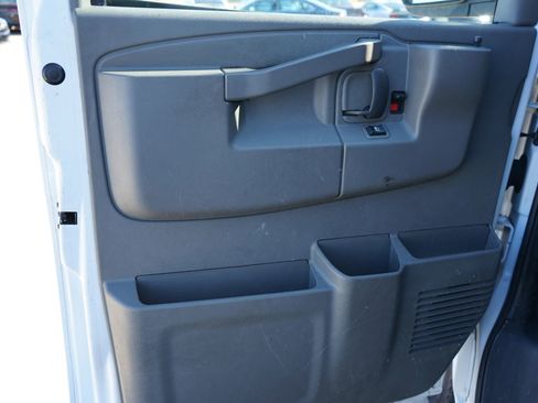 Used 2021 Chevrolet Express 2500 w/ Driver Convenience Package image 21