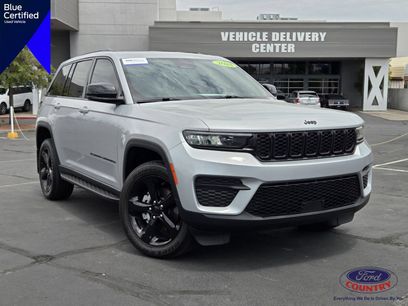 Used 2024 Jeep Grand Cherokee Altitude