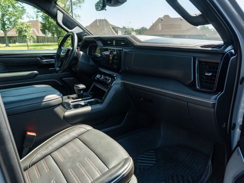 Used 2025 GMC Sierra 1500 AT4X w/ AT4X AEV Edition AWD/4WD image 17