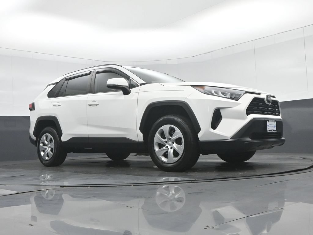 Used 2019 Toyota RAV4 LE FWD image 48
