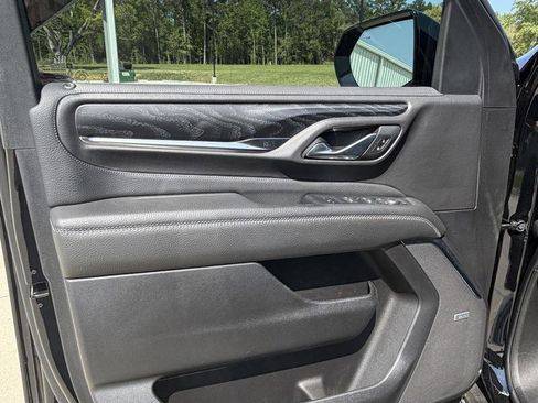 Used 2021 GMC Yukon Denali w/ Denali Ultimate Package image 9