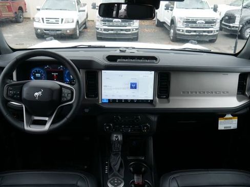 New 2025 Ford Bronco Outer Banks w/ Sasquatch Package image 6