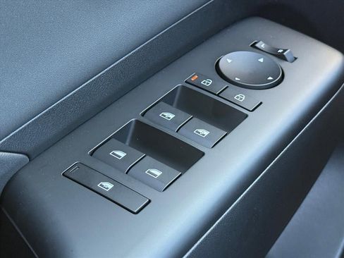New 2026 Hyundai Kona Limited FWD image 16