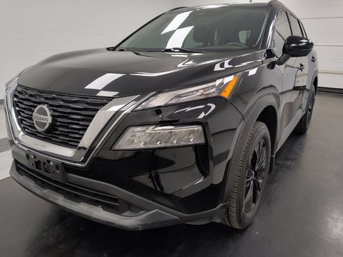 Used 2021 Nissan Rogue SV w/ Premium Package FWD image 15