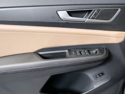 New 2026 Volkswagen Atlas Cross Sport SEL R-Line image 6