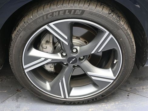 Used 2025 Genesis GV80 3.5T Prestige image 9