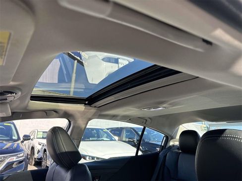 Used 2023 Subaru Legacy Premium image 18