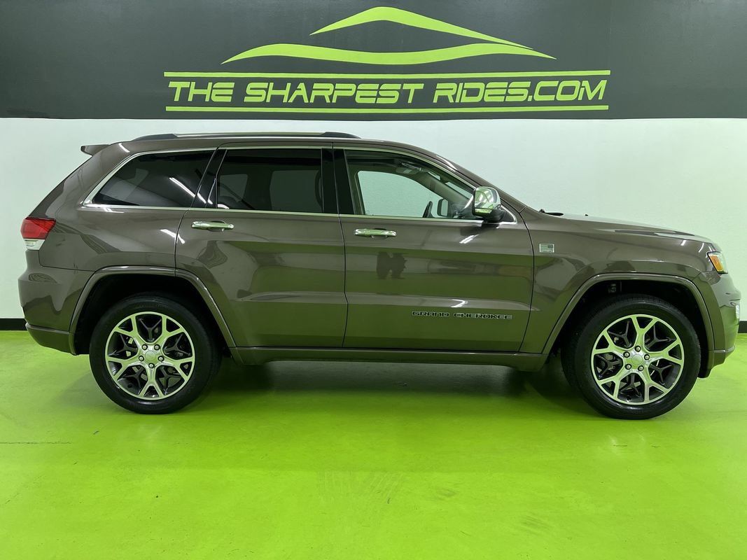 Used 2019 Jeep Grand Cherokee Overland AWD/4WD image 11