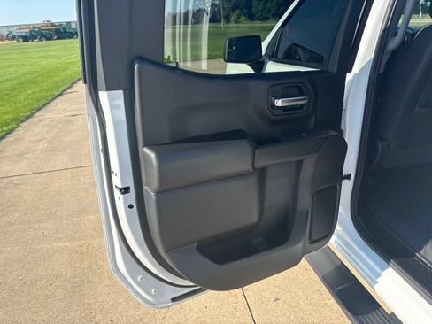 Used 2024 Chevrolet Silverado 1500 Custom AWD/4WD image 15