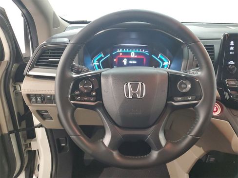 Used 2018 Honda Odyssey EX-L image 19