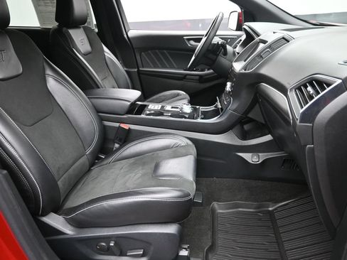 Used 2020 Ford Edge ST w/ Equipment Group 401A AWD/4WD image 9