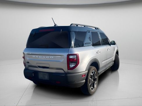 Used 2022 Ford Bronco Sport Outer Banks w/ Tech Package AWD/4WD image 5