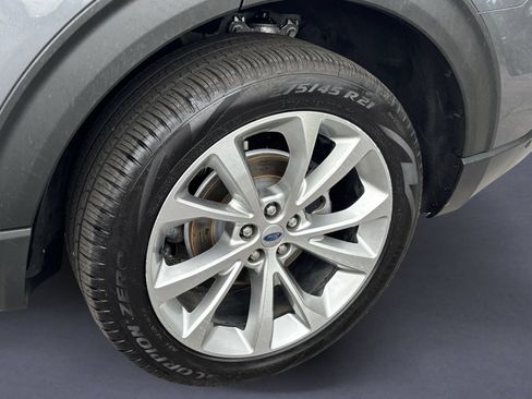 Used 2021 Ford Explorer Platinum w/ Equipment Group 601A AWD/4WD image 9