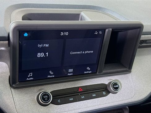 Used 2023 Ford Maverick XLT FWD image 6