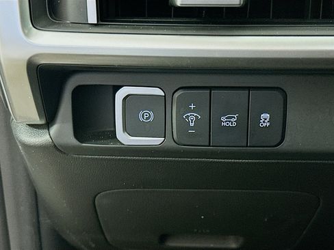 Used 2025 Hyundai Santa Fe SEL image 16