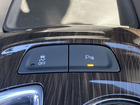 Used 2025 Chevrolet Malibu LT w/ Redline Edition image 22