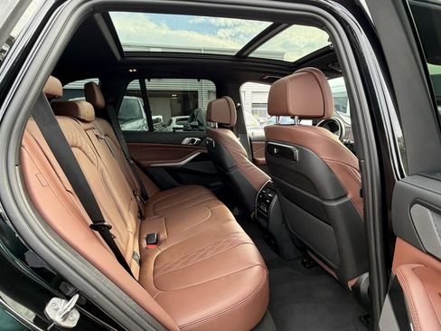 Used 2024 BMW X5 sDrive40i w/ M Sport Package RWD image 16