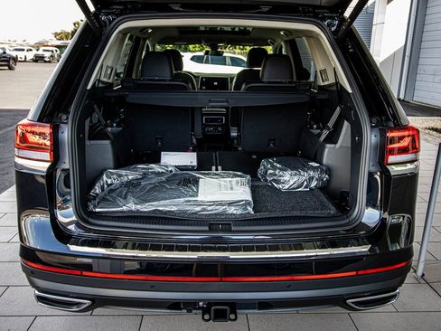 New 2026 Volkswagen Atlas SE image 17