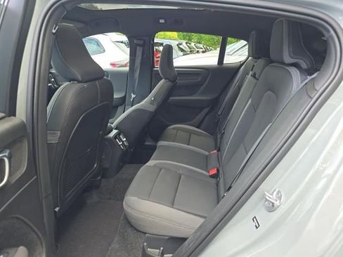 Used 2024 Volvo C40 Recharge Core AWD/4WD image 6