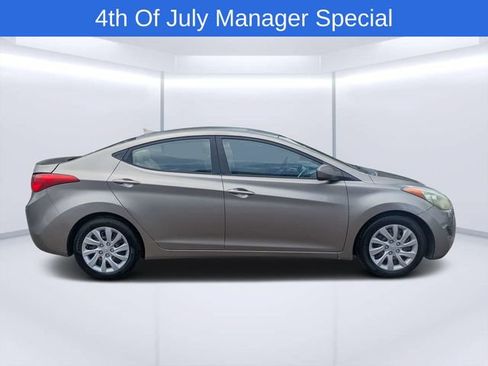 Used 2011 Hyundai Elantra GLS FWD image 2