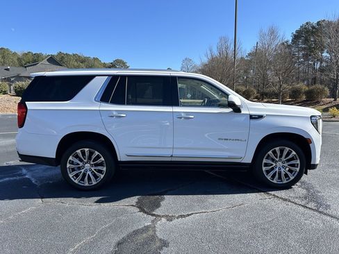 Used 2021 GMC Yukon Denali image 28