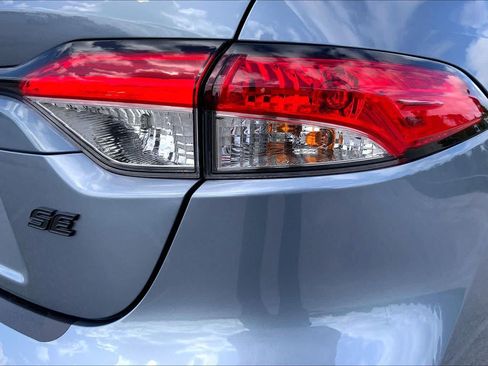 Used 2025 Toyota Corolla SE FWD image 30