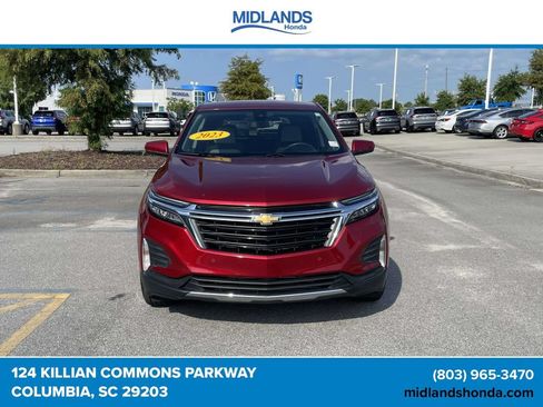 Used 2023 Chevrolet Equinox LT FWD image 2