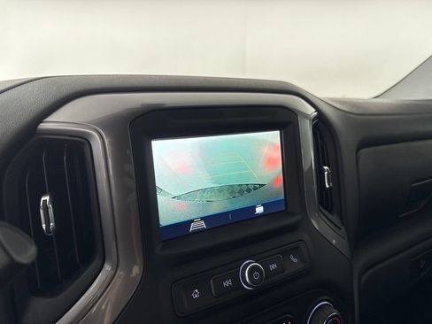 Used 2019 Chevrolet Silverado 1500 Custom Trail Boss w/ Custom Convenience Package AWD/4WD image 18