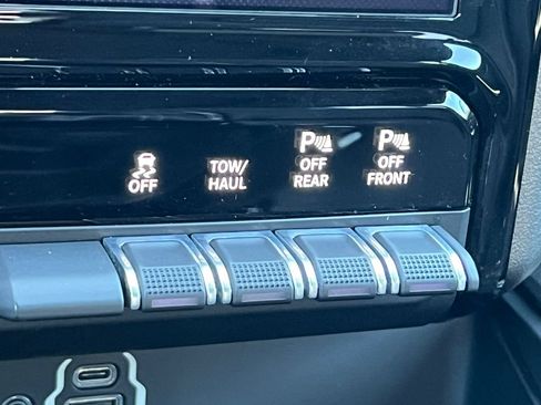 Used 2020 RAM 1500 Rebel w/ Rebel Level 2 Equipment Group AWD/4WD image 33
