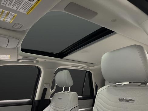 Used 2025 Ford Expedition Max Platinum w/ Platinum Ultimate Package image 7