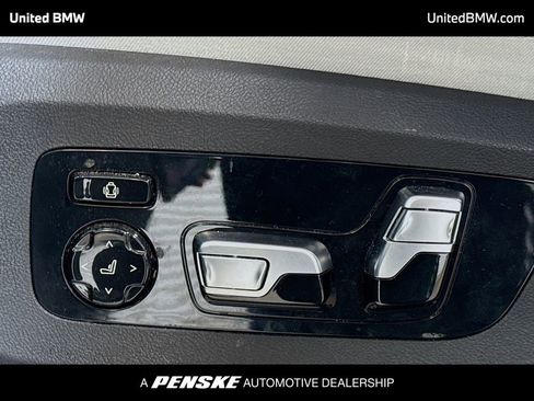 Used 2026 BMW X7 xDrive40i AWD/4WD image 4
