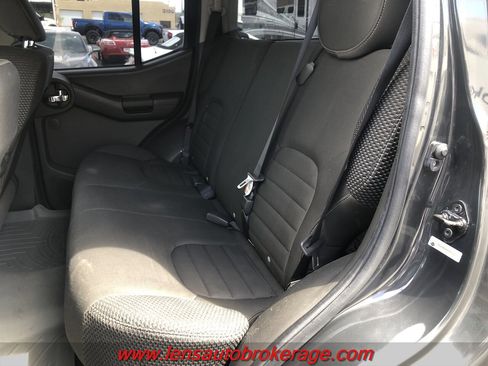 Used 2013 Nissan Xterra PRO-4X image 9