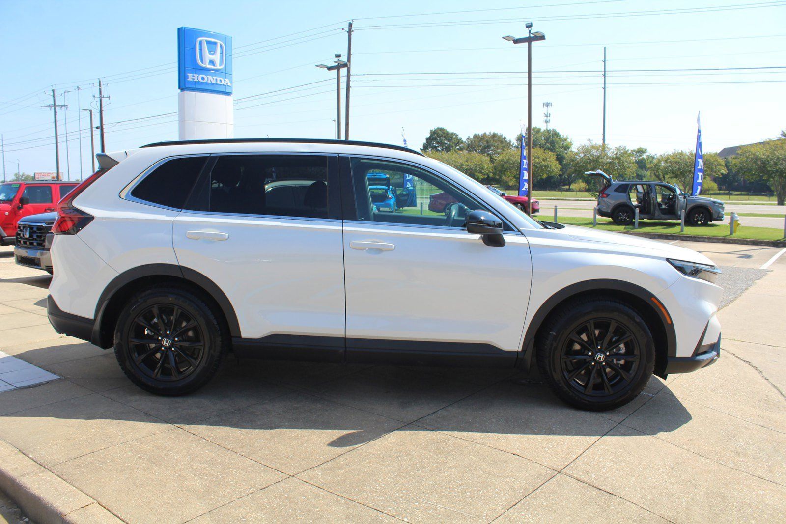 Used 2024 Honda CR-V Sport image 4