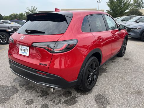 Certified 2026 Honda HR-V Sport image 5
