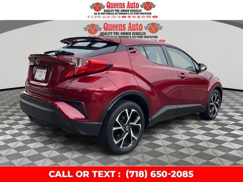 Used 2018 Toyota C-HR XLE FWD image 7